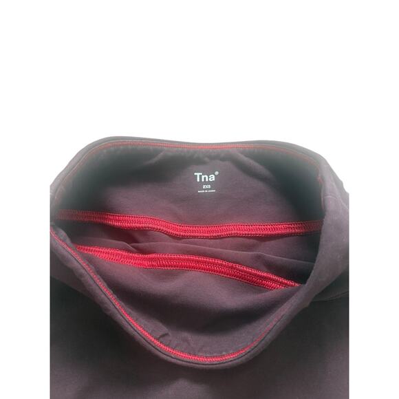 Aritzia Tna Athletic Skirt 2XS Maroon Mini Skirt‎ Soft Comfortable Casual - Picture 4 of 4